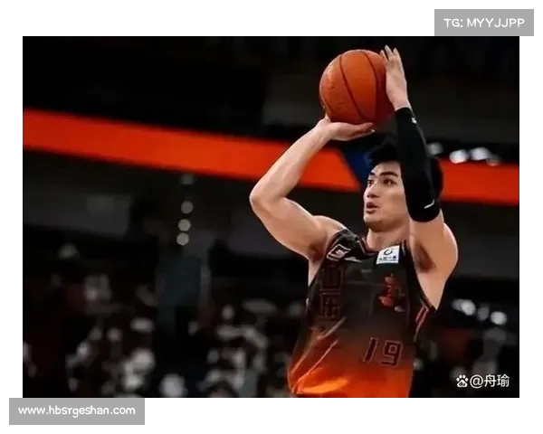 胡明轩与于德豪上海逛街 小胡消瘦明显 李弘权携娇妻领证小蛮腰引关注 胡明轩与于德豪上海逛街 小胡消瘦明显 李弘权携娇妻领证小蛮腰引关注